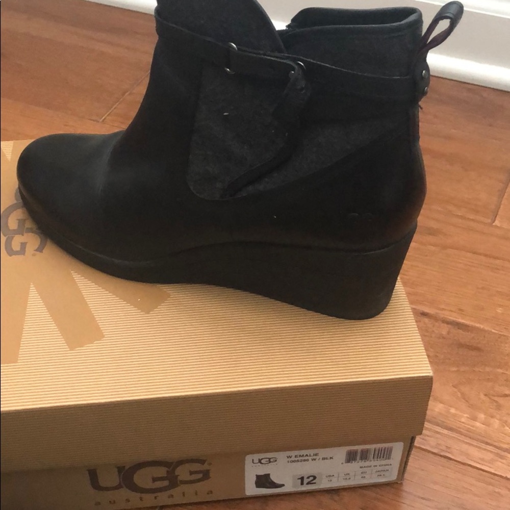 UGG waterproof  ankle boots